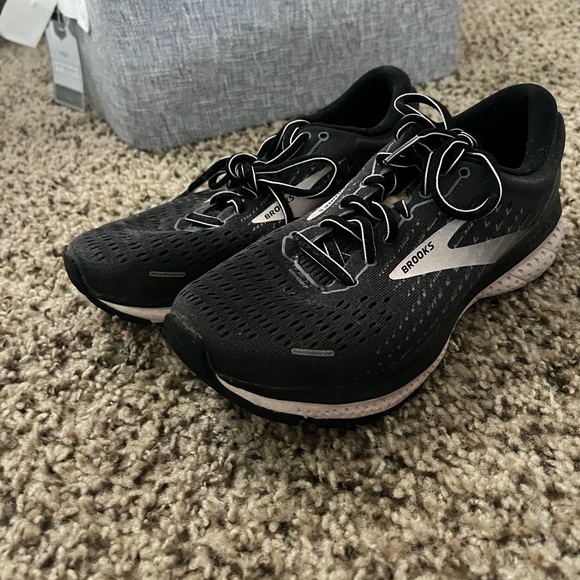 Brooks | Shoes | Like New Brooks Running Shoes | Poshmark